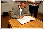 ... Unterschrift von Hans ...