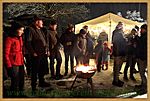 ... beim Feuer ist es einfach warm ...