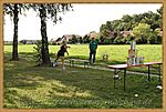 ... Dosenwerfen ...
